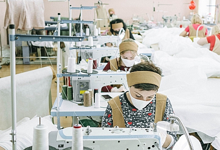 Một số giải pháp hiệu quả để phát triển ngành may mặc của Việt Nam vào năm 2023.